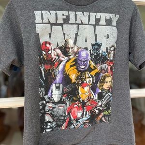 Marvel avengers, gray T-shirt, size medium Infiniti, or graphic
